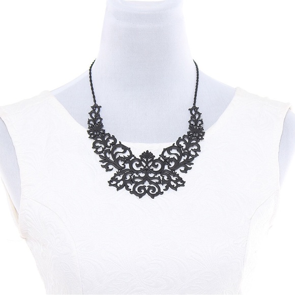 New Ornate Hollowed Out Vintage Vibe Statement Necklace Adjustable ~ Collar - Picture 10 of 16